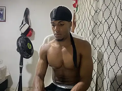 Snapshot of andrews2399 chatting on September 13, 2025, 2:22 am andrews2399 online show from September 13, 2025, 2:22 am