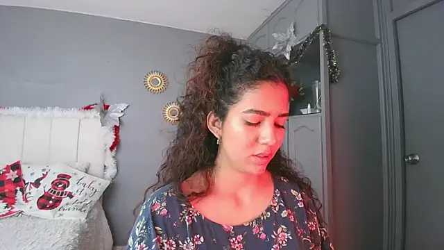 Snapshot of arteverena chatting on December 30, 2024, 8:58 pm arteverena online show from December 30, 2024, 8:58 pm