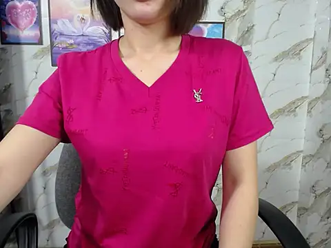 Love bug15 online show from March 15, 2025, 12:34 pm