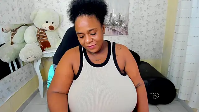 Snapshot of bbw_charlote chatting on April 14, 2026, 12:32 pm bbw charlote online show from April 14, 2026, 12:32 pm