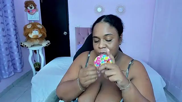 Snapshot of bbw_charlote chatting on March 5, 2026, 2:13 pm bbw charlote online show from March 5, 2026, 2:13 pm