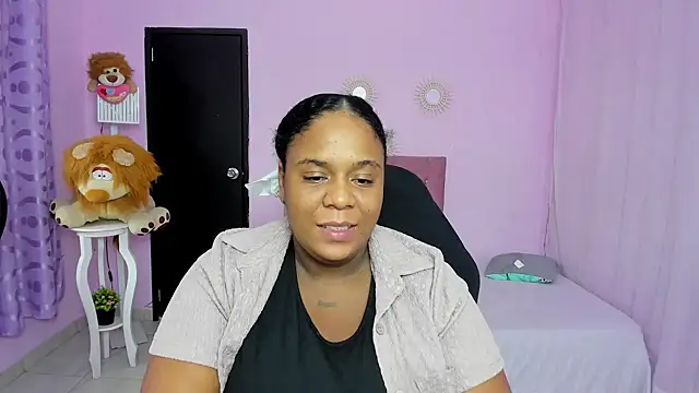 Snapshot of bbw_charlote chatting on March 15, 2026, 12:01 pm bbw charlote online show from March 15, 2026, 12:01 pm