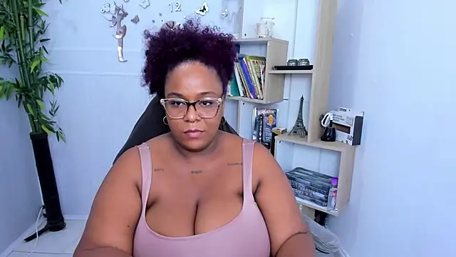 Snapshot of bbw_charlote chatting on July 28, 2026, 4:39 pm bbw charlote online show from July 28, 2026, 4:39 pm