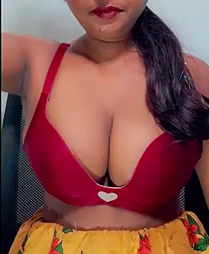 SLteena online show from April 1, 2026, 4:14 am