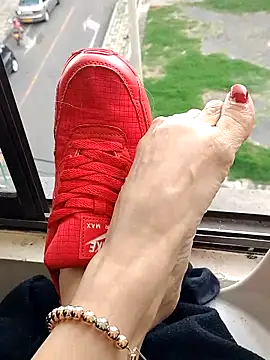 Snapshot of MistressAndre chatting on March 8, 2026, 8:23 pm MistressAndre online show from March 8, 2026, 8:23 pm