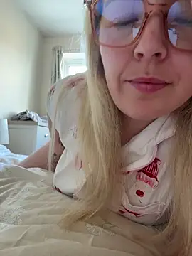 Snapshot of xxcurvyjessiexx chatting on April 5, 2026, 8:54 am xxcurvyjessiexx online show from April 5, 2026, 8:54 am