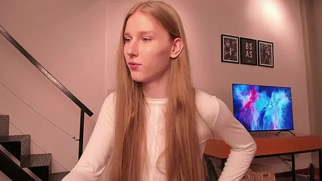 Snapshot of Mira_Lite chatting on May 24, 2026, 11:04 pm Mira Lite online show from May 24, 2026, 11:04 pm
