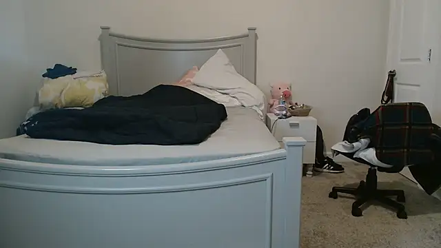 Snapshot of Crazyfunroom chatting on January 13, 2025, 7:21 am Crazyfunroom online show from January 13, 2025, 7:21 am