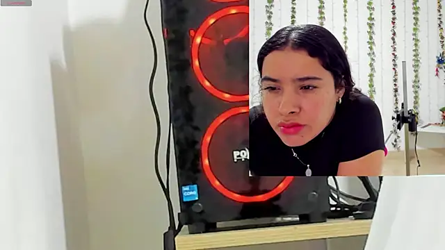 Snapshot of Daki_Ume_ chatting on October 30, 2025, 3:05 am Daki Ume online show from October 30, 2025, 3:05 am