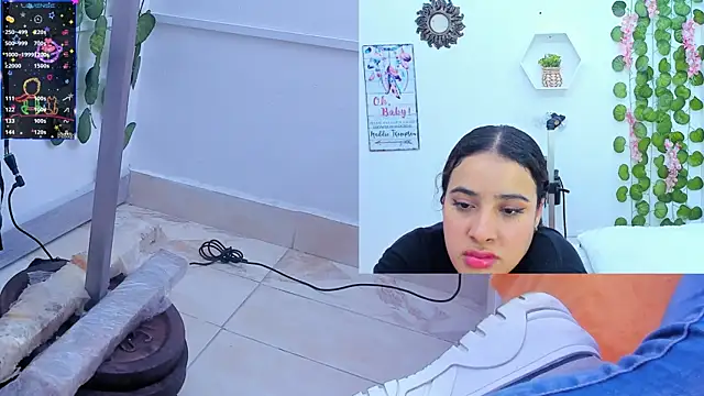 Snapshot of Daki_Ume_ chatting on March 21, 2025, 1:56 am Daki Ume online show from March 21, 2025, 1:56 am