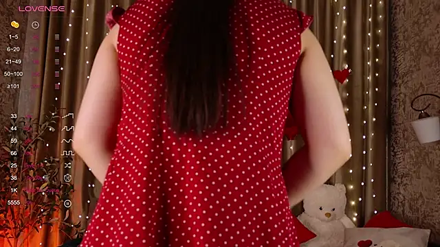 FreyaRaya online show from February 14, 2026, 3:51 am