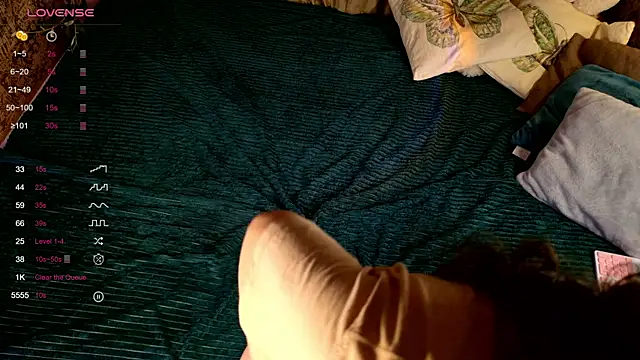 Snapshot of FreyaRaya chatting on November 26, 2025, 3:28 am FreyaRaya online show from November 26, 2025, 3:28 am