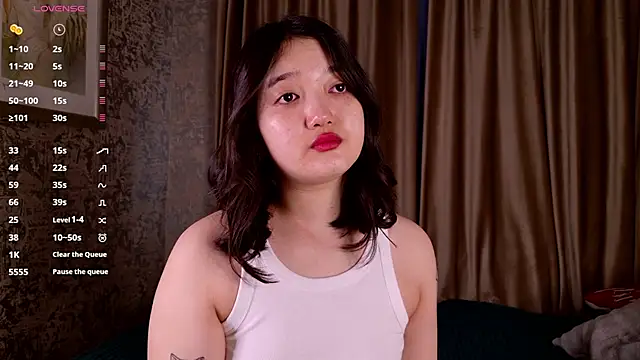 FreyaRaya online show from April 9, 2026, 3:19 am