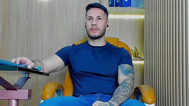 Snapshot of George_Diesell chatting on February 15, 2026, 7:02 pm George Diesell online show from February 15, 2026, 7:02 pm