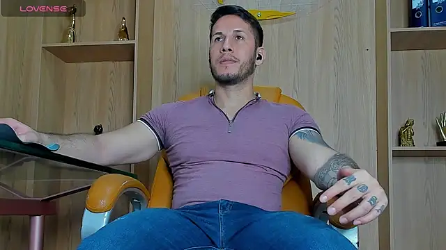 Snapshot of George_Diesell chatting on March 3, 2026, 10:28 pm George Diesell online show from March 3, 2026, 10:28 pm