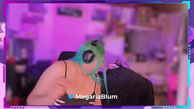 Snapshot of MegariaB chatting on November 28, 2025, 4:23 am MegariaB online show from November 28, 2025, 4:23 am