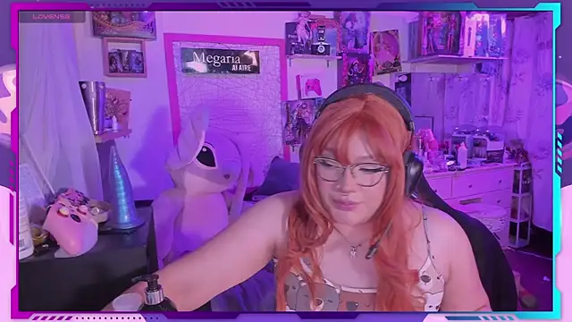 Snapshot of MegariaB chatting on February 11, 2025, 4:33 am MegariaB online show from February 11, 2025, 4:33 am