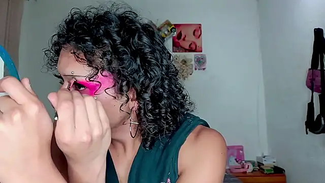 angelsdustxxx online show from February 10, 2025, 8:53 pm