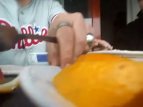 Dracomf online show from November 6, 2025, 9:52 pm