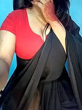 Dayna-36 online show from February 17, 2025, 7:33 pm