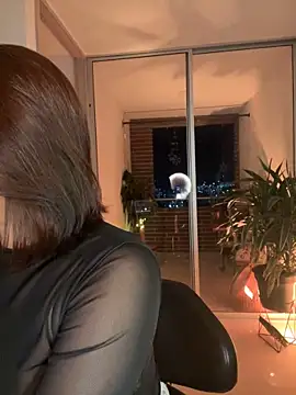 Snapshot of Susi_bell chatting on January 17, 2025, 12:10 am Susi bell online show from January 17, 2025, 12:10 am