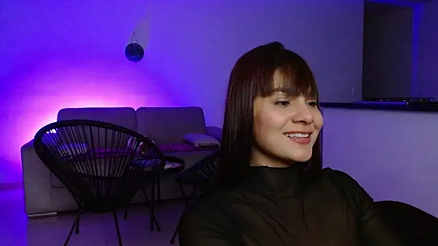 Snapshot of Susi_bell chatting on October 3, 2025, 12:03 am Susi bell online show from October 3, 2025, 12:03 am