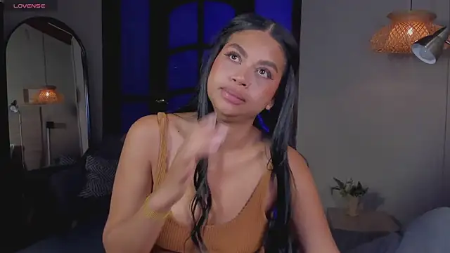 nayah   online show from January 8, 2026, 8:04 pm