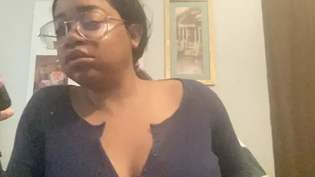 MommyConfident online show from May 24, 2026, 7:47 pm