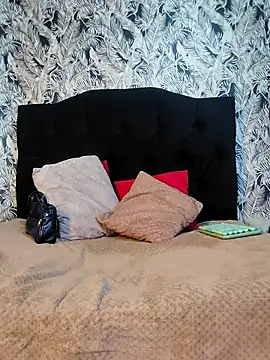 Snapshot of Devil_Sara chatting on November 6, 2025, 1:37 pm Devil Sara online show from November 6, 2025, 1:37 pm