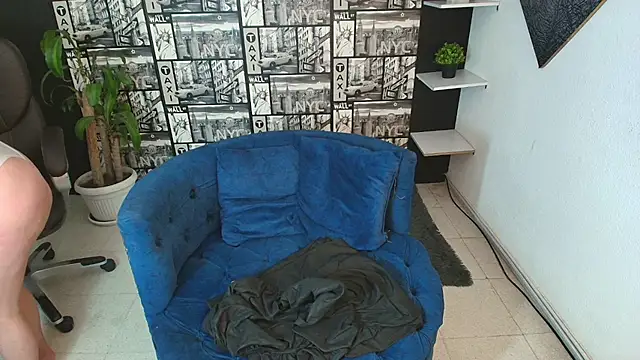 Snapshot of Devil_Sara chatting on December 5, 2025, 7:01 pm Devil Sara online show from December 5, 2025, 7:01 pm