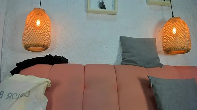 emiily s online show from December 15, 2025, 12:11 pm