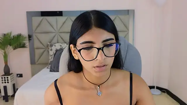 Snapshot of maiaa_ruiz chatting on November 18, 2025, 2:53 pm maiaa ruiz online show from November 18, 2025, 2:53 pm