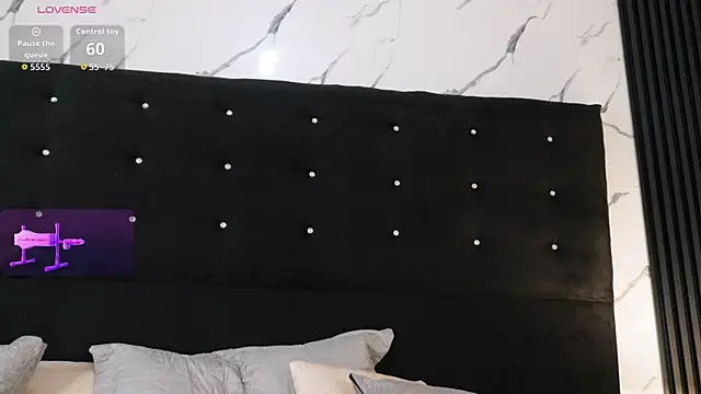 Snapshot of Annyy_Rosse chatting on May 8, 2026, 5:33 am Annyy Rosse online show from May 8, 2026, 5:33 am