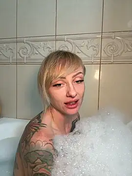 Snapshot of haileyhope_ chatting on December 3, 2025, 9:25 pm haileyhope online show from December 3, 2025, 9:25 pm