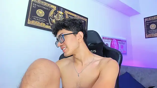 TylerWhite  online show from March 11, 2025, 5:57 am