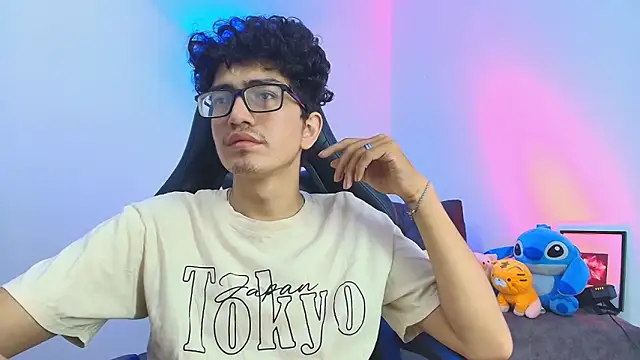 TylerWhite  online show from February 6, 2026, 4:52 am