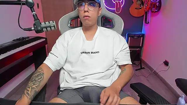 granxarma960 online show from January 11, 2025, 4:38 am