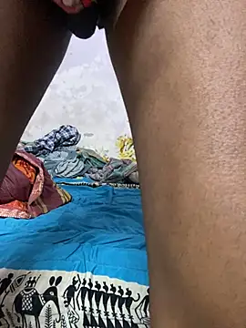 Snapshot of therawnomad chatting on February 22, 2025, 8:53 pm therawnomad online show from February 22, 2025, 8:53 pm