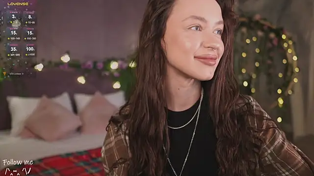 Snapshot of Meow_Nancy chatting on February 17, 2025, 5:25 am Meow Nancy online show from February 17, 2025, 5:25 am