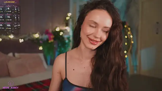 Snapshot of Meow_Nancy chatting on January 14, 2025, 5:19 am Meow Nancy online show from January 14, 2025, 5:19 am