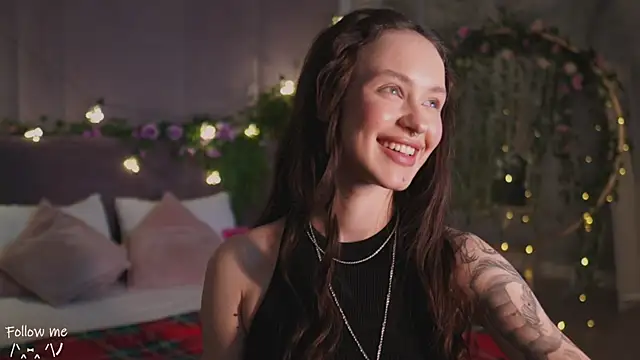 Snapshot of Meow_Nancy chatting on February 17, 2025, 9:03 am Meow Nancy online show from February 17, 2025, 9:03 am