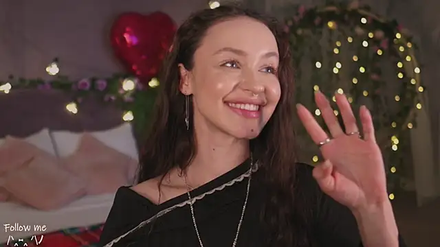 Snapshot of Meow_Nancy chatting on February 14, 2025, 5:41 am Meow Nancy online show from February 14, 2025, 5:41 am