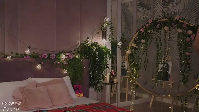 Snapshot of Meow_Nancy chatting on February 5, 2025, 5:41 am Meow Nancy online show from February 5, 2025, 5:41 am