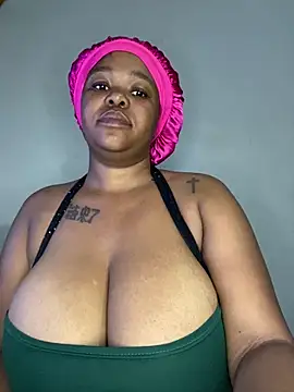 Mandy-101 online show from October 6, 2025, 3:02 pm