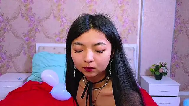 Snapshot of Shy_Kira chatting on February 2, 2025, 12:46 pm Shy Kira online show from February 2, 2025, 12:46 pm