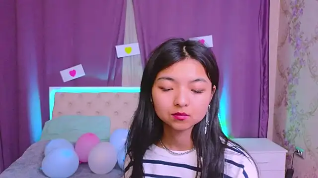 Snapshot of Shy_Kira chatting on February 11, 2025, 6:55 pm Shy Kira online show from February 11, 2025, 6:55 pm