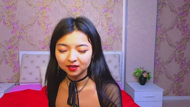 Snapshot of Shy_Kira chatting on January 30, 2025, 12:37 pm Shy Kira online show from January 30, 2025, 12:37 pm