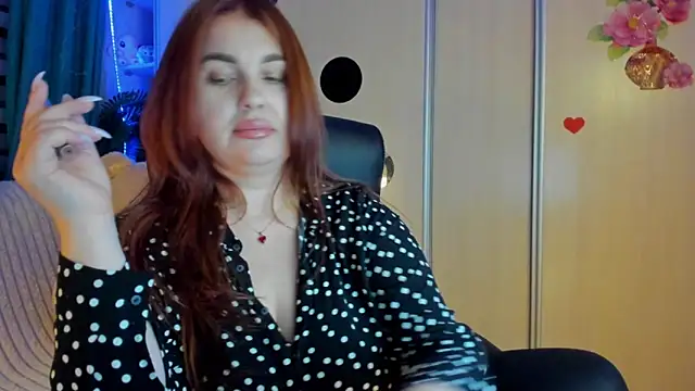 CoraSwon online show from April 16, 2026, 5:14 pm