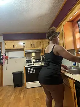 Snapshot of KLoveeee chatting on March 12, 2025, 5:38 pm KLoveeee online show from March 12, 2025, 5:38 pm