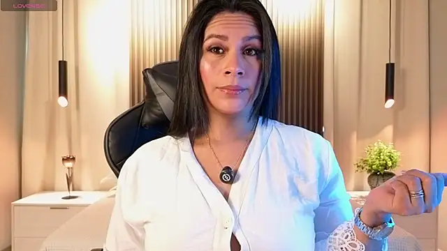 Sofia Convers online show from April 15, 2026, 1:04 pm